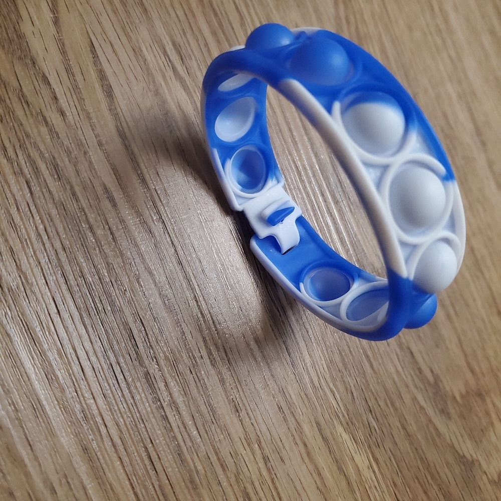 🦋 3 for $8 | Pop It Bracelet